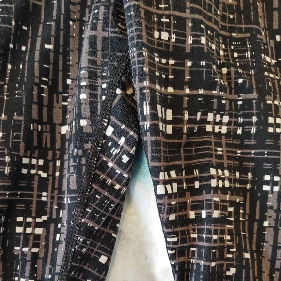 ποΈ$5 ADD Tuff Athletics Capri Workout Tights - Picture 7 of 8